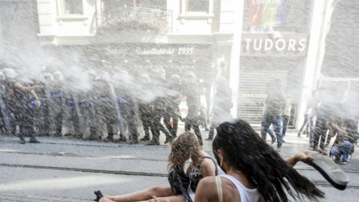 Istanbul: Annual gay pride march banned on grounds of grounds